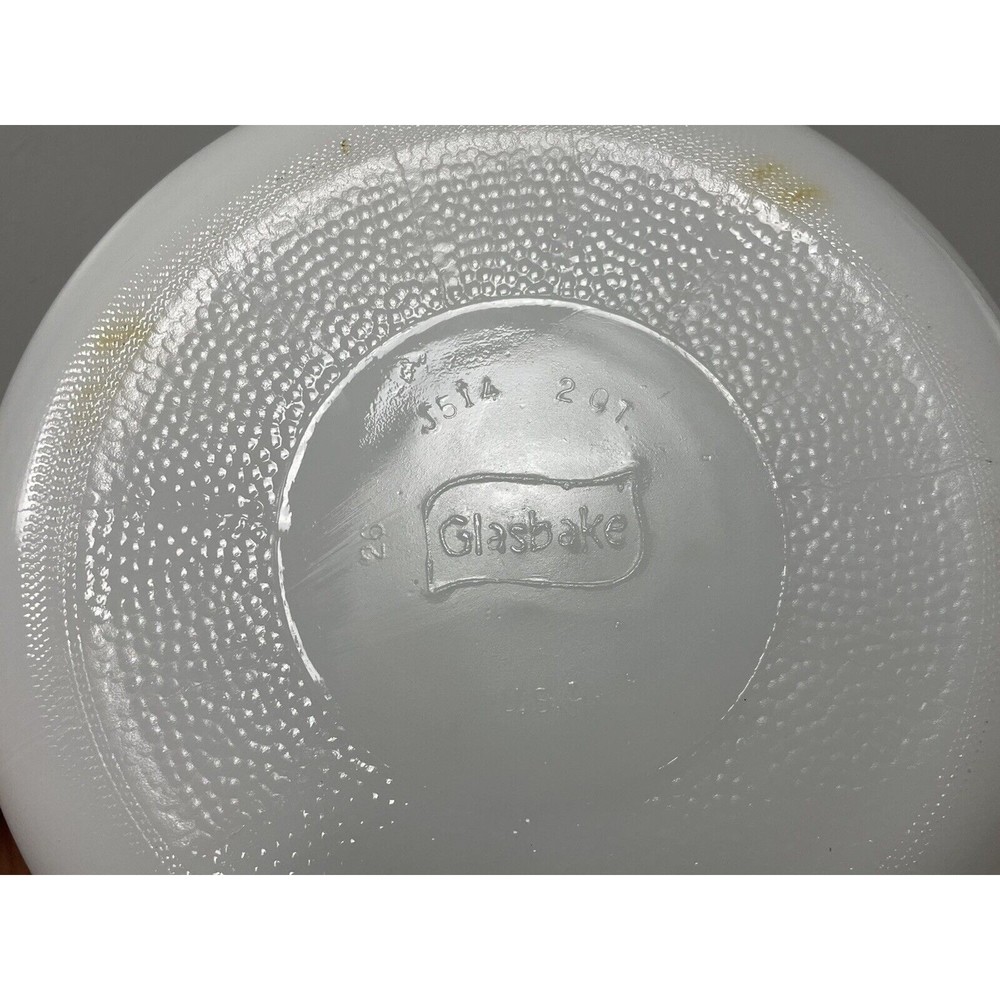 Vintage Glass Bake White Glass Casserole Baking Dish White 2 Qt Fast Shipping - Picture 8 of 11